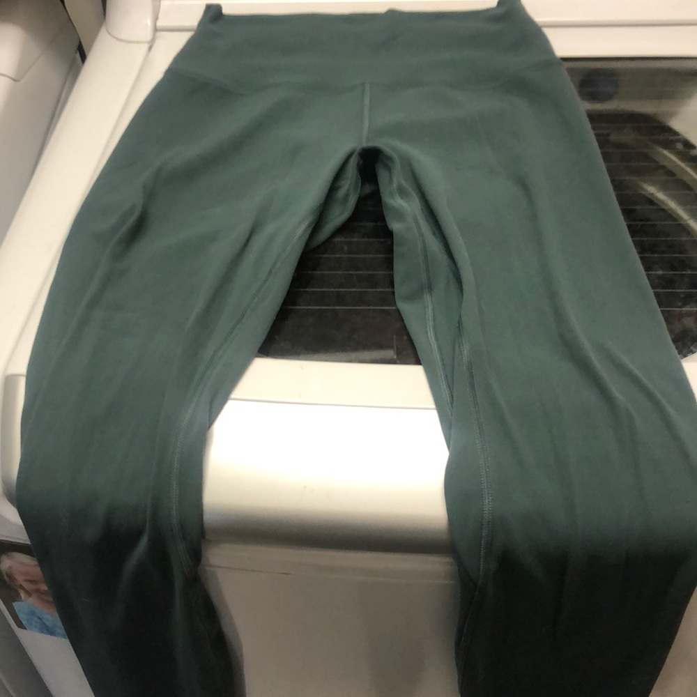 EUC 25 inch size 6 grey olive align pants